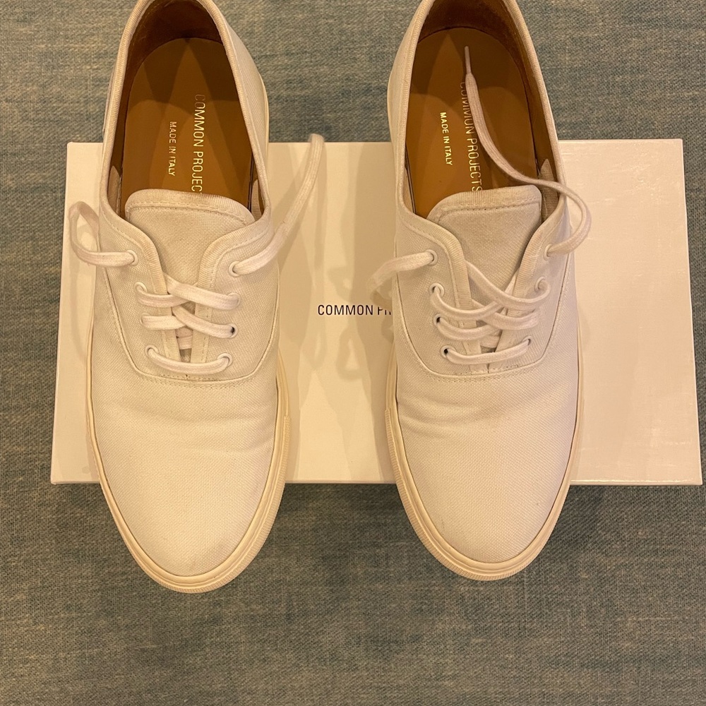 Common Project Four Hole size 41